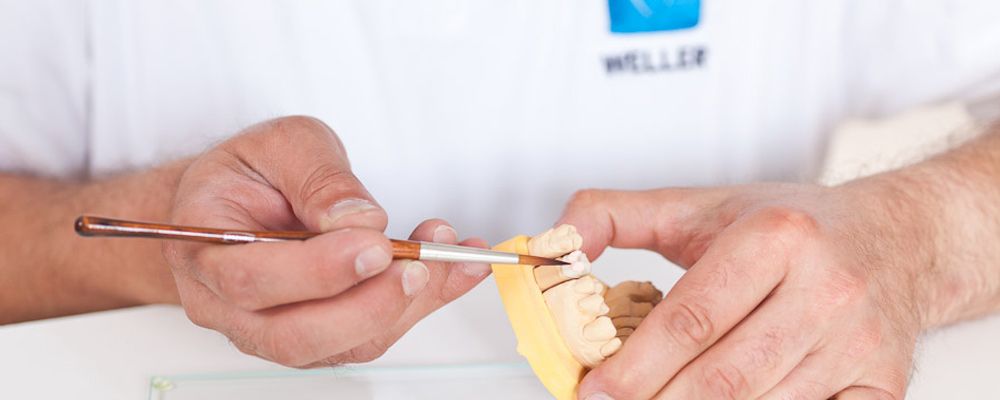 Weller Zahntechnik in Offenbach - jahrelange Fortbildung